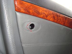 DIY: Removing side wood trim from door panels (R230)-dsc06415.jpg