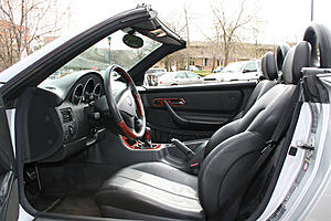 Another person sayin hello-slk-003.jpg