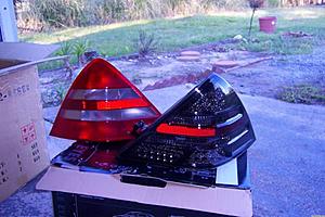 LED tail lights-ledcomp.jpg