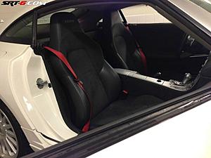 OEM mercedes Red Seatbelts for SLK-15.jpg