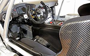 Driving the SLS GT3-mercedes-benz-sls-amg-gt3-cockpit-2.jpg