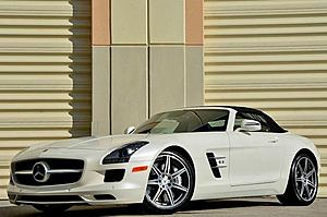 SLS Roadster is scheduled for delivery 12/22..Rear Wing question-58b43cac-7eb6-4e48-a88d-8115e6972d38_1.jpg