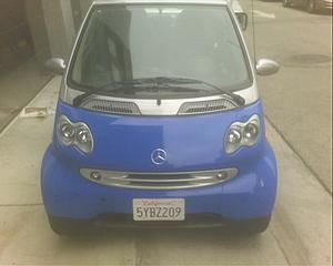 Smart Car coming to the US!-04-07-07_1141.jpg