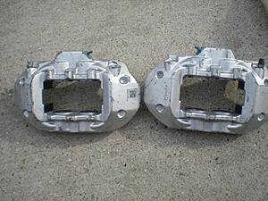 Rear 4 pot AMG BREMBO brakes-dscn0200.jpg