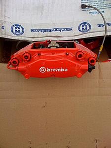 F/S Brembos GT kit RED cross drilled-rear-brakes.jpg