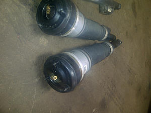 FS:2003 Mercedes s430 air suspension and pum-img-20110928-00319.jpg