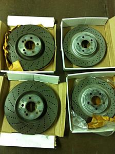 '09 C63 AMG OEM BRAKE ROTORS-brakerotors.jpg