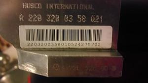 FS Mercedes ABC Suspension Valve Block-get-attachment-3-.jpg
