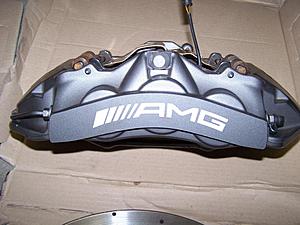 2013 C63 front and rear pads/rotors/calipers-002.jpg