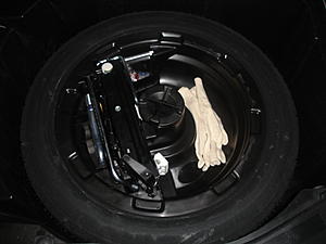 (test Pics)-stock-spare-tire.jpg