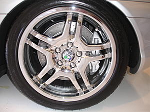 pic upload,  just ignore-rear-amg-brakes-001.jpg