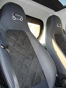 (test Pics)-custom-leather-seats.jpg