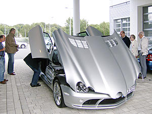 UK visit to Mercedes Benz World 6/7/07-slr-demo-2.jpg