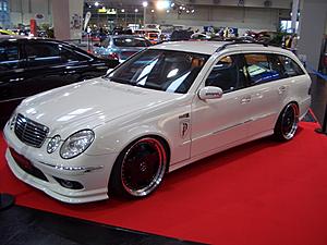 Any Pictures of E55 or E63 Wagon in White-cimg3688.jpg