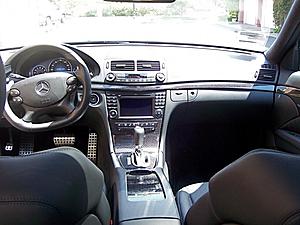 Aftermarket CF interior E63-101_0812.jpg