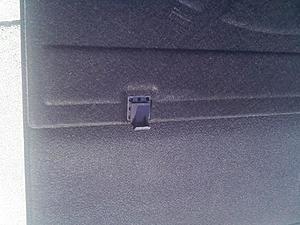 Does anyone have this problem with their trunk mat?-clip.jpg