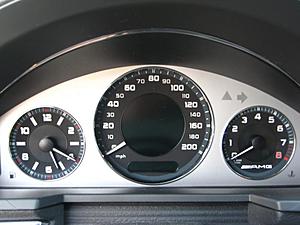 What is wrong with my instrument cluster?-img_4350.jpg