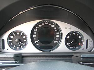 What is wrong with my instrument cluster?-img_4351.jpg