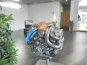 Pictures of new twin-turbo motor, unsure if it's been posted before-bi-turb-4-.jpg