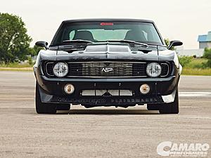 E55 vs Lambo Murci-camp_1104_07_o-1969_chevy_camaro-front_view.jpg