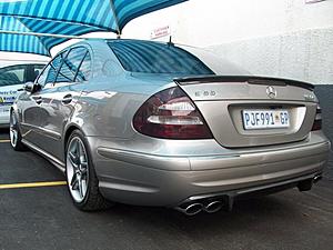 J.L. motoring 2 fin diffuser fitted!!-w211-e55-amg-2-.jpg