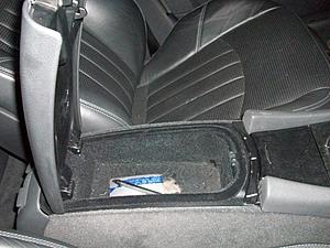 why does this center console look different?-interior-002.jpg