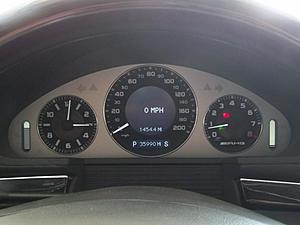 Wanted: E55 AMG instrument cluster 200mph-100_0354-1280x960-.jpg