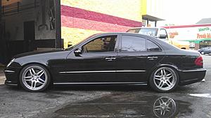 PICS REQUEST Black w211s with painted calipers-caliper-4.jpg