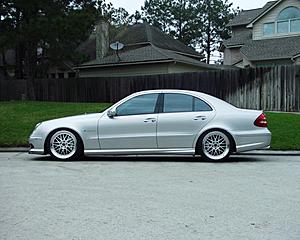 Thinking of changing it up a bit, how about seeing those siver W211's!-p6100051.jpg