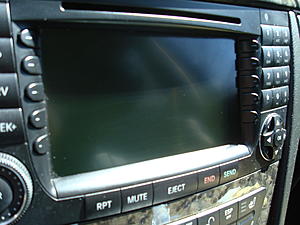 DIY:  Removing scratches from COMAND screen-dsc04371.jpg