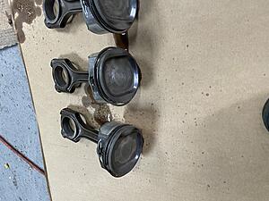 M113K pistons for sale-a10f9b81-2281-4fa5-b6d9-ec88eca7a419.jpeg