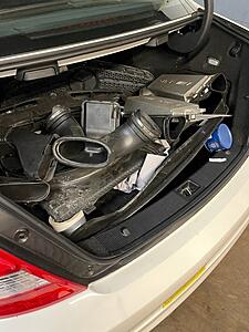 Not my car-c63-missing-engine-6.jpg