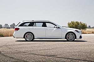 '14 sedan or wagon - Any pics of white, forged wheel, night styling?-2014-mercedes-benz-e63-amg-s-model-4matic-wagon-side.jpg