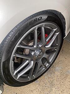 (Help) Can someone post a pic of your rear Pirelli Sottozero series II?-mpf0v0r.jpg