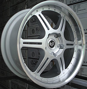 thinking of getting stern st-1, st-2 or st-5 wheels help-st2silver.jpg