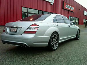 Mercedes Benz S550 with AMG package on 20&quot; Staggered Wheelrep 02s-30208_891750108960_48921041_50893496_3758071_n.jpg