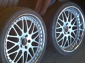 what brand are these wheels?-2011-02-14_14-52-00_448.jpg