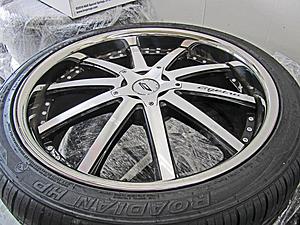 FS: 24&quot; Agetro F100 for G/GL/ML Class (CHEAP!!!)-glrdb4.jpg