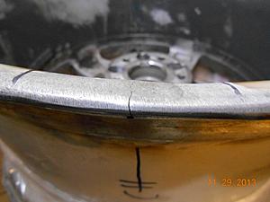 Not all wheel cracks are due to impact.-cavity00001.jpg