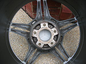 Who manufactures these wheels?-inner.jpg