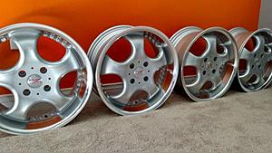 Can someone please help me ID these wheels?-01515_4rb10xvocmr_600x450.jpg