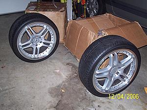 Mercedes 19&quot; AMG Wheels (5 X 112 lug)-100_2684_00.jpg