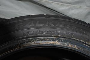 Two almost new 285/35ZR18 inch Falken FK452 tires for sale-dsc_2341.jpg