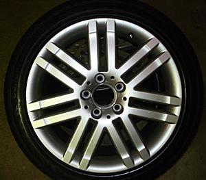 Want to buy: C350 2008 or 2009 17&quot; wheels and tires-dsc03934.jpg