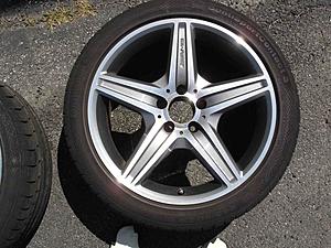 18 in E63 OEM Wheels-front2.jpg