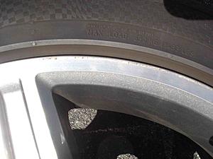18 in E63 OEM Wheels-front-close.jpg