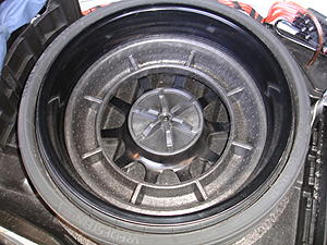 FS: For Sale -Complete,Unused Spare Tire + All Tools from 2005 W211 E55 -OEM Wheel-dsc07991.jpg