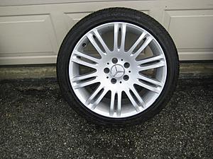 FS: OEM 18" W211 SPORT WHEELS-img_0891.jpg