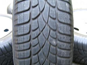 Dunlop Snows mounted on 124 series 8 hole alloys-dunlop_snow_tires_002.jpg