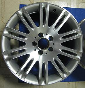 FS: 18&quot; OEM E550 Sport Wheels, Great Condition-1.jpg